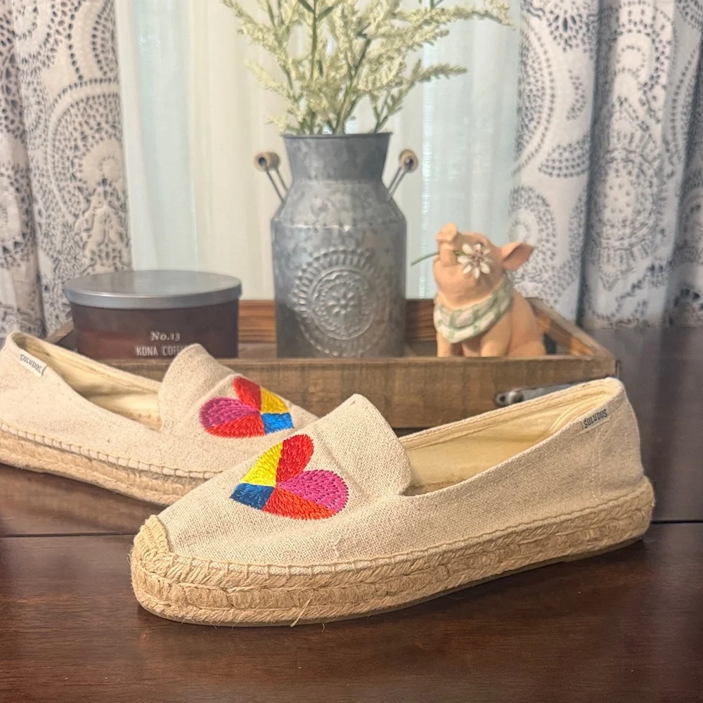 Soludos Beige Espadrilles with Multicolor Heart Embroidery